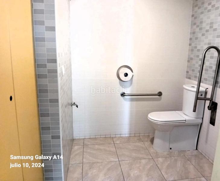 Foto 9bce55cb-e226-4e6a-877c-534e8a8998bc. Local comercial en Granada (La)
