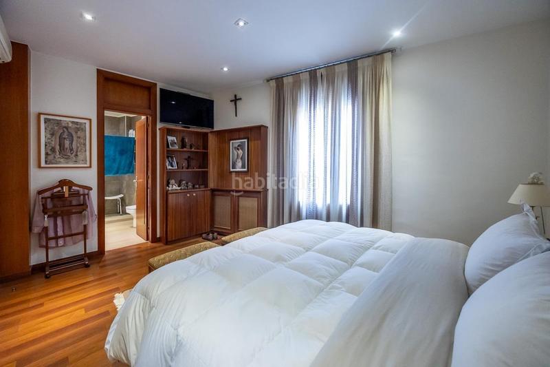 Foto 99bb7e21-561d-453b-8603-0dfba3598408. Casa espectacular casa señorial con más de 8m de fachada en el corazón de la ciudad !!! en Sabadell