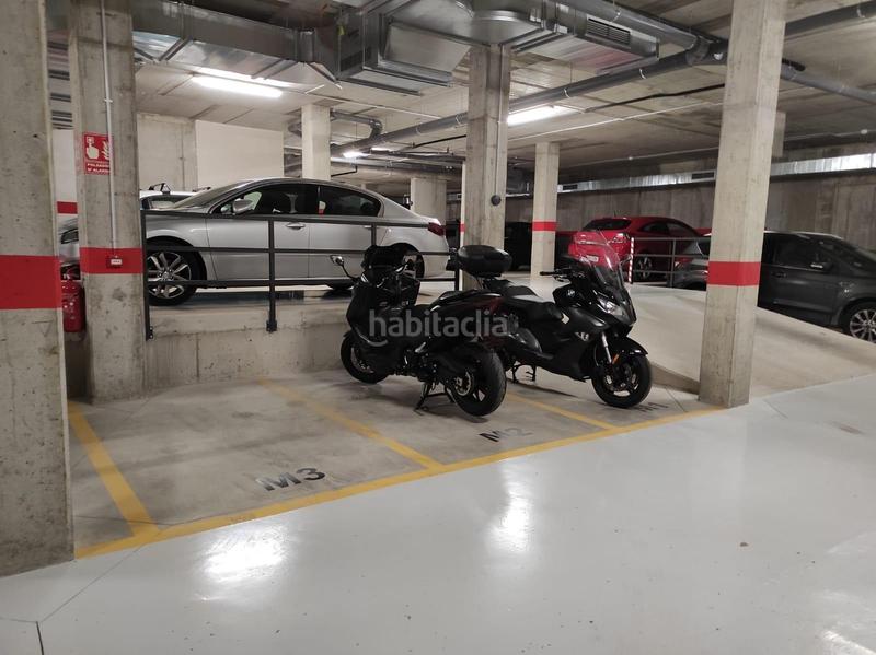 Foto 80e64270-74cd-4ee8-83ff-a68447fc569c. Parking moto plaza de aparcamiento para moto !!! en Castellar del Vallès