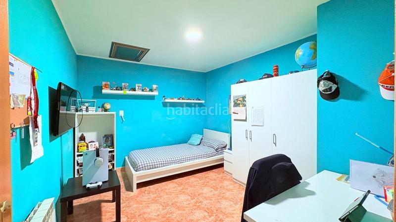 Foto bff3bcce-ed03-4385-ae41-17371f909fc7. Casa amb calefacció aparcament a Can Puiggener Sabadell