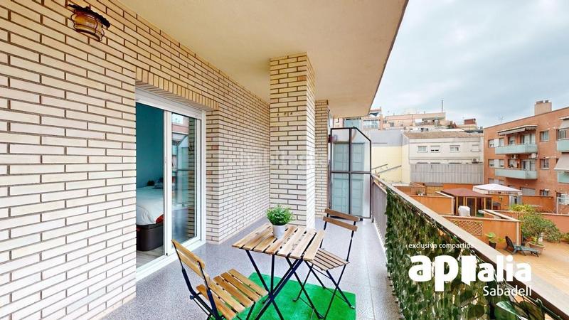 Foto b46bd2ef-3b47-4a31-b92b-25a76e8f6928. Piso  en pleno centro con ascensor!!! en Centre-Eixample-Can Llobet Barberà del Vallès