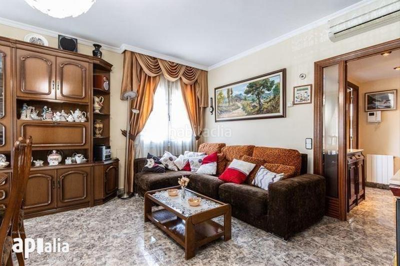 Foto 7de313d4-f3f9-48d4-bd86-72367af2e245. Casa  adosada en Can Rull con garaje! en Can Rull Sabadell