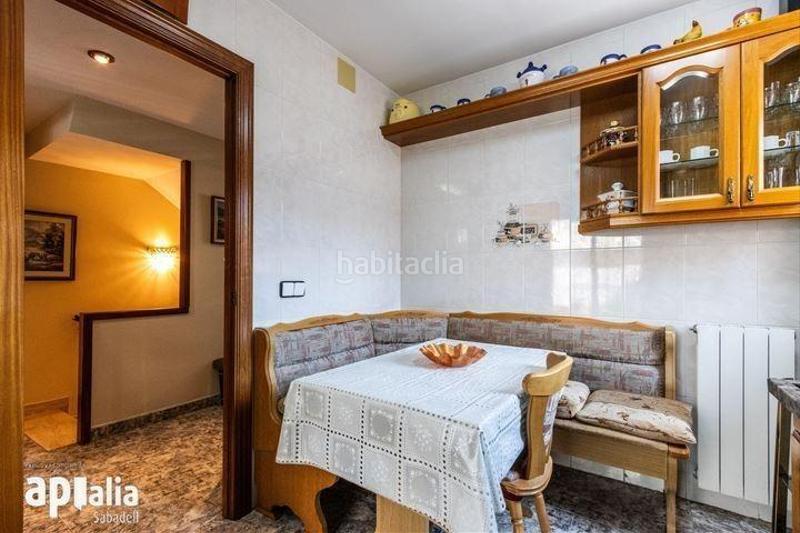 Foto 9cafc5de-0174-40cb-b488-15e3061c2312. Casa  adosada en Can Rull con garaje! en Can Rull Sabadell