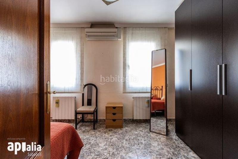 Foto ccaf9657-4382-4b21-bbbc-0c6d61dac44d. Casa  adosada en Can Rull con garaje! en Can Rull Sabadell
