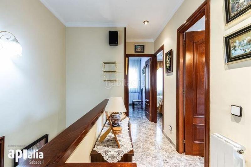Foto ceee37be-df39-4608-add2-40b2eb8b4270. Casa  adosada en Can Rull con garaje! en Can Rull Sabadell