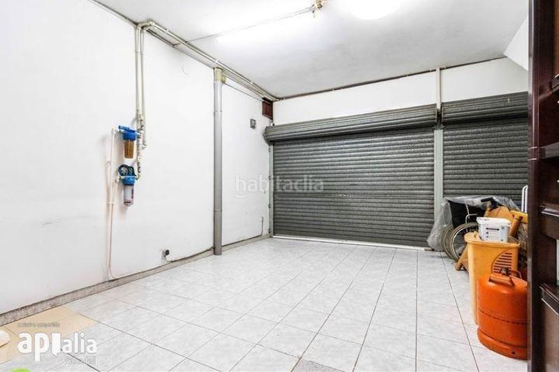 Foto d78ca17e-9174-480f-b382-c8e6a0bf6557. Casa  adosada en Can Rull con garaje! en Can Rull Sabadell