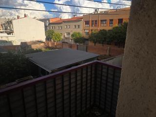Pis  Carrer tarragona de. Oportunidad única para reformar y vivir a tu gusto cerca de av.
