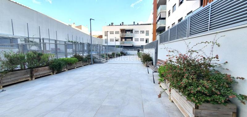 Foto 9aa233a5-a5ea-4b4e-b7d0-c7a24ad01710. Rez-de-chaussée avec chauffage piscine dans Eixample Sabadell