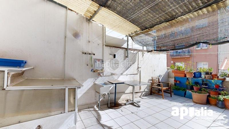 Foto 6474b7b2-4103-4a27-a0c7-1ce4fd0a2083. Semi detached house with heating parking in Creu de Barberà Sabadell