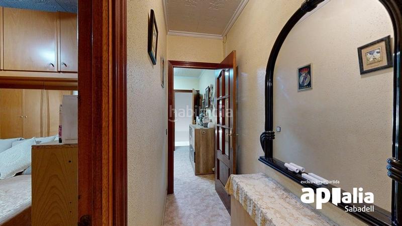 Foto eafaf356-e2c1-43ff-a189-c0288ce227ba. Semi detached house with heating parking in Creu de Barberà Sabadell