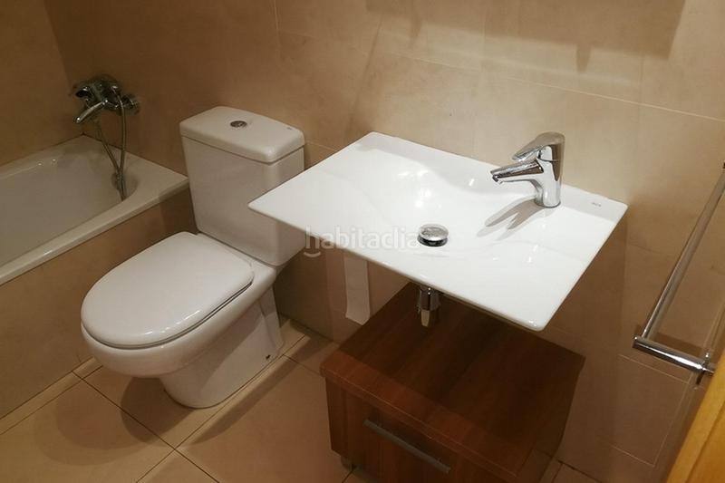 Foto 682c01a4-c544-47d9-a08b-c036670b40b9. Pis amb calefacció aparcament piscina a Torre-romeu Sabadell