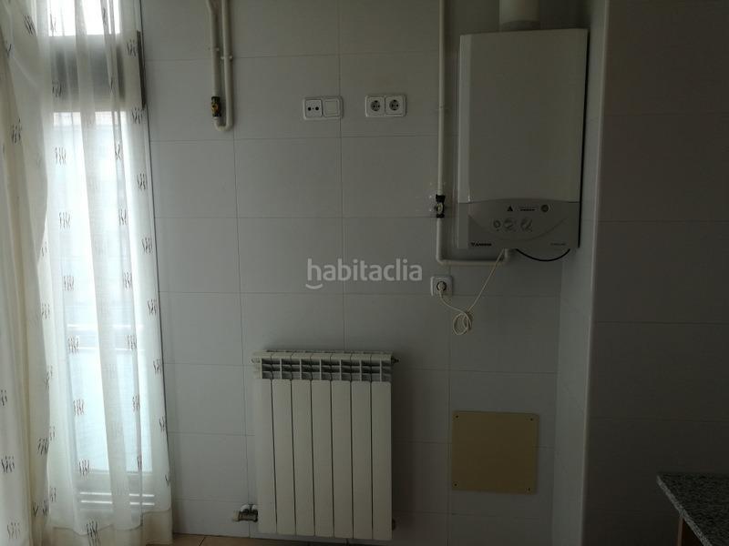 Foto 7463da82-f06d-413e-9ed5-ac08013486c1. Pis amb calefacció aparcament piscina a Torre-romeu Sabadell