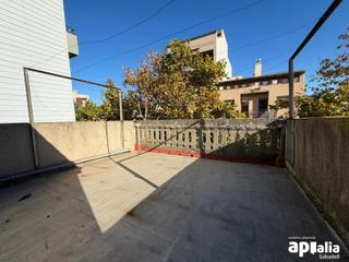 Duplex in Creu Alta. Dúplex con entrada independiente en plena creu alta  gran oportu