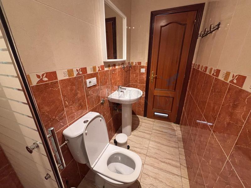 Foto 3c122df2-da58-40e1-aa22-74e877ef40e9. Pis a calle gl prim 2 a Corralejo Oliva (La)