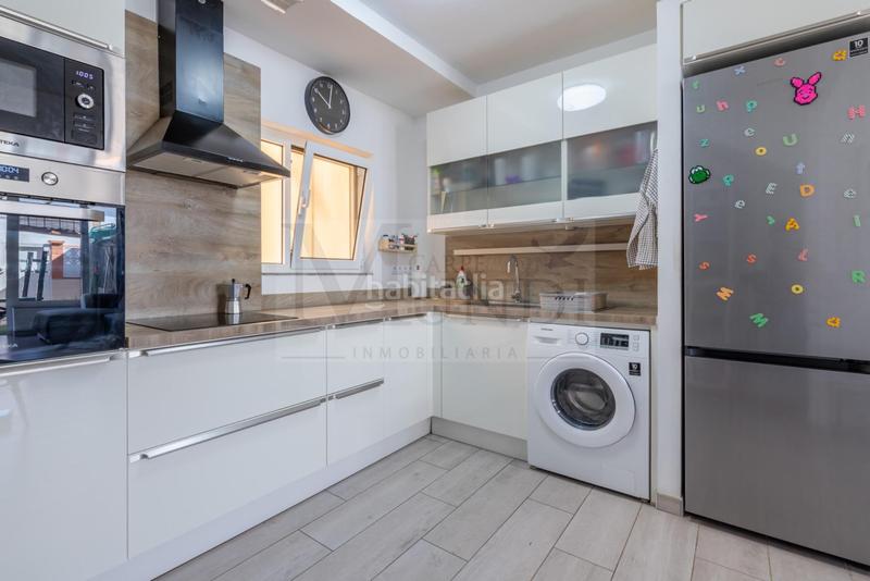 Foto 043c52a4-2833-40ba-a177-d5d72ef7cde7. Semi detached house in Caleta de Fuste Antigua