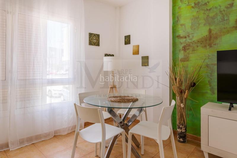 Foto baa4e6f1-b42b-45d4-a51d-dd48c03c9fb5. Piso en calle juan carlos i 65 apartamento de 1 dormitorio totalmente amueblado calle juan carlos i en Oliva (La)