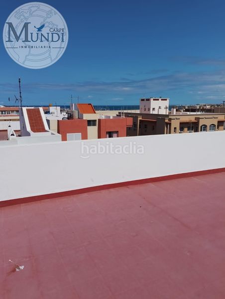 Foto ce59988a-aa02-41bf-837a-69f3d2703c87. Pis a calle gl prim 7 a Corralejo Oliva (La)