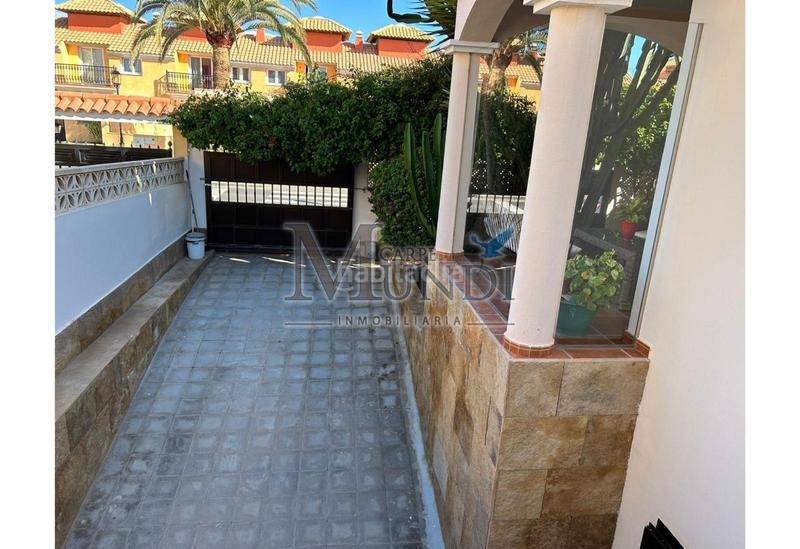 Foto 1c9f291b-17e4-48a6-8a27-9c7979a308d0. Chalet  en Corralejo. en Corralejo Oliva (La)