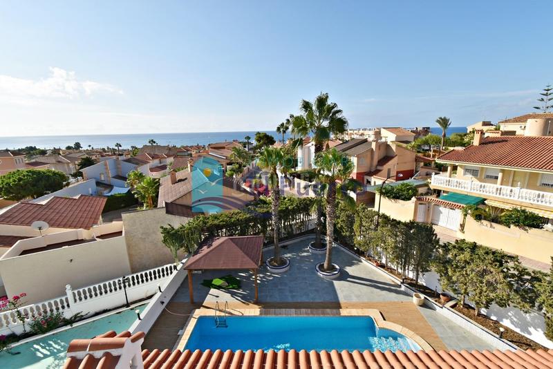 Foto 0b589e5e-ee3d-4332-9cba-91b0aae573c1. Chalet with heating parking pool in Bolnuevo Mazarrón