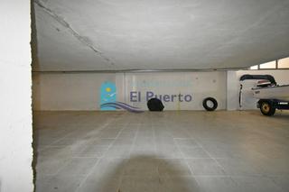 Aparcament cotxe a Pescadores. Plaza de garaje en rihuete alto