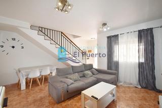 Duplex in La Cumbre-Cuatro Plumas. Dúplex de 4 dormitorios cerca de todos los servicios  ref 687