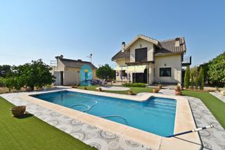 Casa a Alhama de Murcia Ciudad. Precioso chalet con piscina y barbacoa en alhama  ref 1087