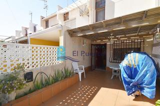 Dúplex a Pescadores. A un paso de la playa dúplex con terraza y dormitorio en planta