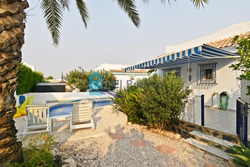 Foto fac837c6-d5ae-4d90-ac9a-8af4e7266e04. Xalet amb piscina a Mazarrón casco urbano Mazarrón