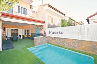 Dúplex a Bahia. Dúplex reformado con piscina privada en bahía  ref 1000