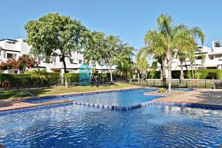 Pis a Condado de Alhama. Planta baja en condado de alhama golf con terraza y piscina  ref