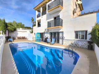 Chalet à El Alamillo. Fantástico chalet con piscina y vistas al mar en el alamillo  re