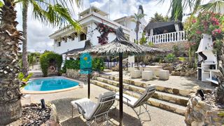 Xalet a Los Puertos. Espectacular chalet con vistas al mar en isla plana  ref 1790