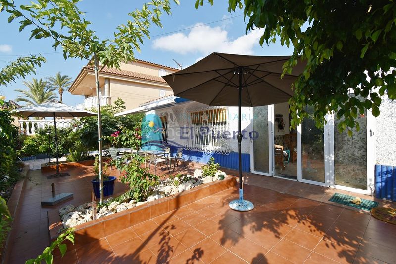 Foto 39bd0cbd-bd5d-4d08-a337-a13700ddbe10. Chalet mit heizung parking in Bahia Mazarrón