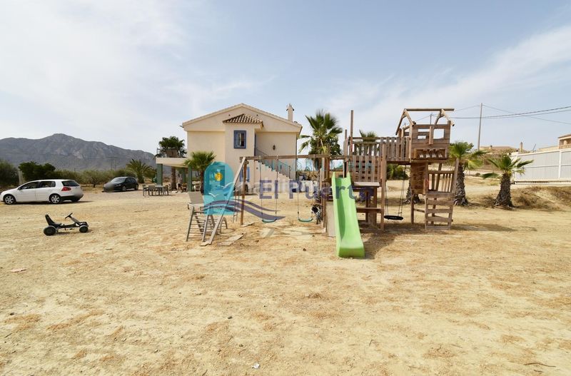 Foto 46c0a568-d2cb-44d4-9dd9-98a17f277d17. Casa amb aparcament a Mazarrón casco urbano Mazarrón
