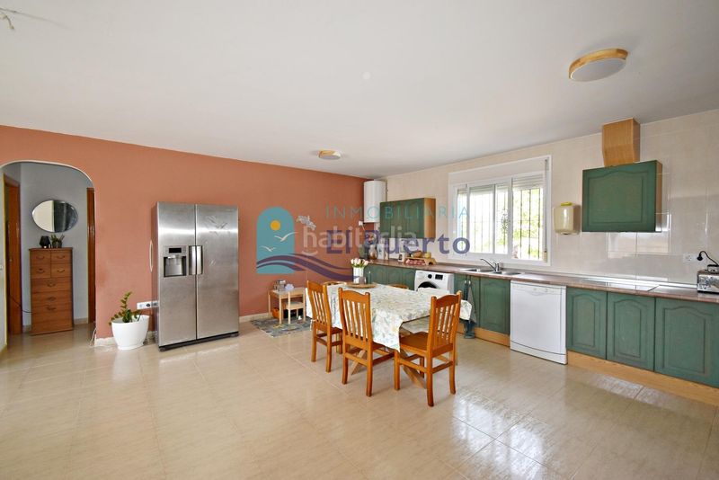 Foto ba8c2367-9535-4d53-a6b2-96bc68d5bcbd. Casa amb aparcament a Mazarrón casco urbano Mazarrón