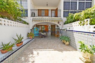 Duplex in Bahia. Dúplex con 5 dormitorios cerca del mar en la zona de la isla  re