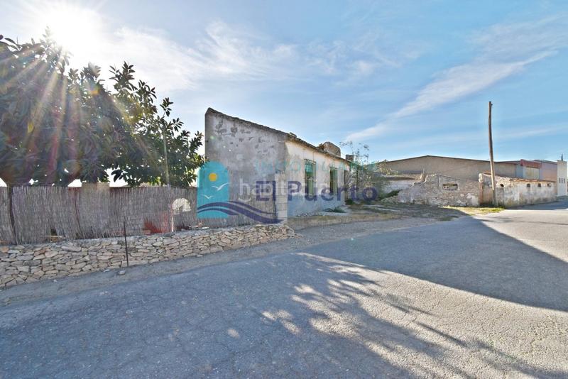 Foto 863accda-2c63-44c1-8965-453949f65a9b. Casa amb aparcament a Totana