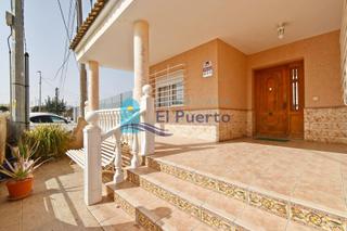 Dúplex a Balsapintada - El Estrecho. Casa de planta baja con buhardilla en zona tranquila  ref 1381