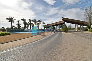 Apartamento en Hacienda del Álamo Golf. Residencial con piscinas y golf: vive de vacaciones en este apar
