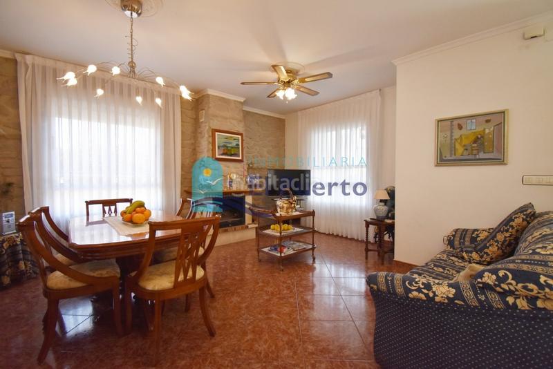 Foto 840e2efc-4692-41b1-8baf-03d41caf45de. Chalet avec parking dans Bolnuevo Mazarrón