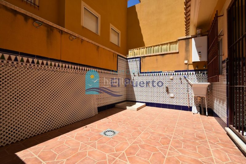Foto a39edb5c-1df1-41da-93c7-f24f6d9c2f35. Tríplex amb aparcament a Bahia Mazarrón