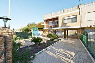 Zweistöckige Wohnung in Los Puertos. Vivienda de 2 plantas y amplia parcela en isla plana  ref 1309
