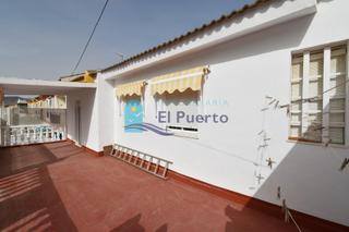 Dúplex en Bahia. Duplex cerca de la playa de bahia con gran terraza. ref . 689