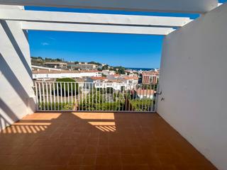 Dúplex  Camí port lligat. Duplex con vistas mar, 3 habitaciones, jardín y terraza
