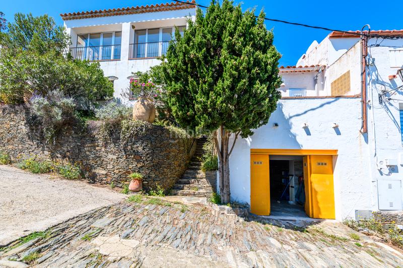 Foto 08538372-c793-4f2a-9994-829b04be6d3b. Casa  con vistas privilegiadas y garaje en Cadaqués