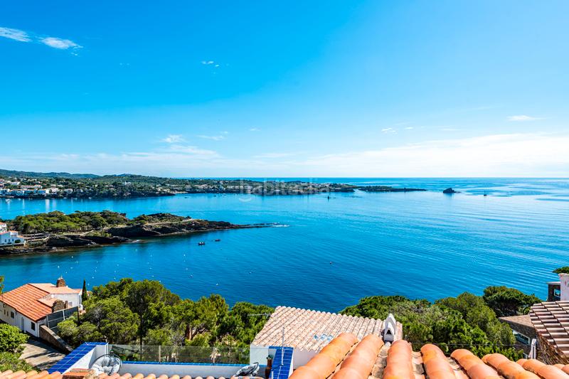 Foto 813d2ed5-ebae-4235-a860-45d1e5c73015. Casa  con vistas privilegiadas y garaje en Cadaqués