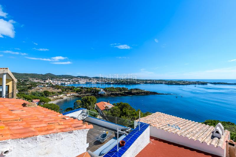 Foto 9af13a59-e40e-47c3-8648-80112a06d764. Casa  con vistas privilegiadas y garaje en Cadaqués
