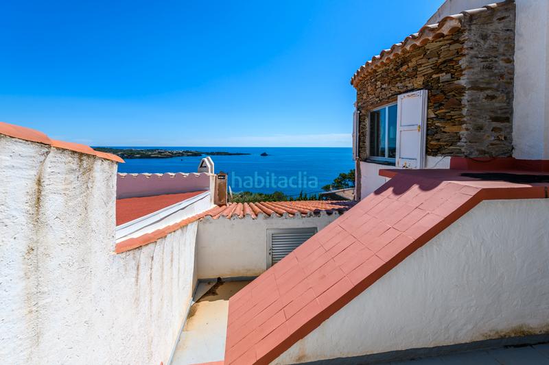 Foto b5ad6a78-1857-42a5-85ef-76ced210743e. Casa  con vistas privilegiadas y garaje en Cadaqués