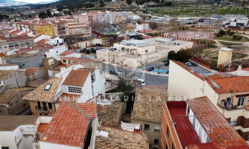 Foto 3f1913aa-646d-4161-961b-fa741bf1ca8f. Terrain résidentiel dans carrer riu de les caixes 57 dans Ibi