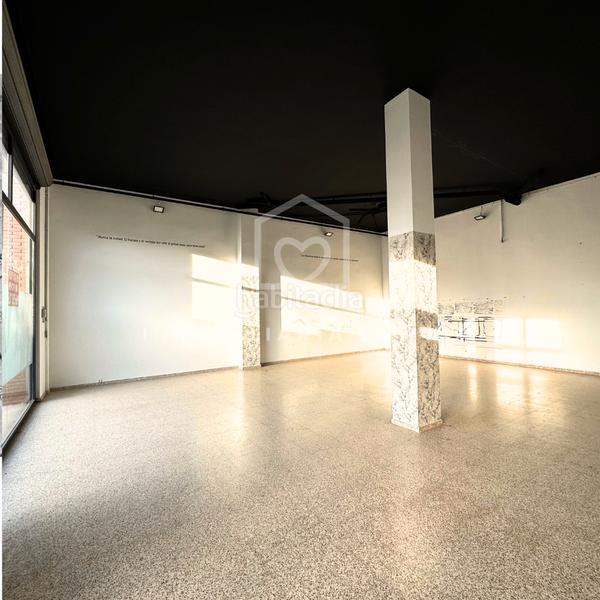 Foto b4be0335-9348-44c1-a86e-3e4baf78afdd. Rent business premise in carrer casats 1 in Ibi
